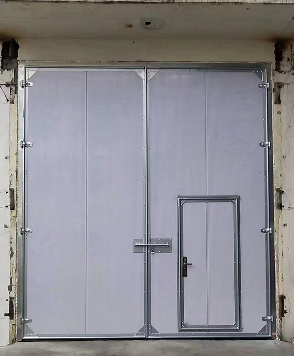 七里河工业平开门