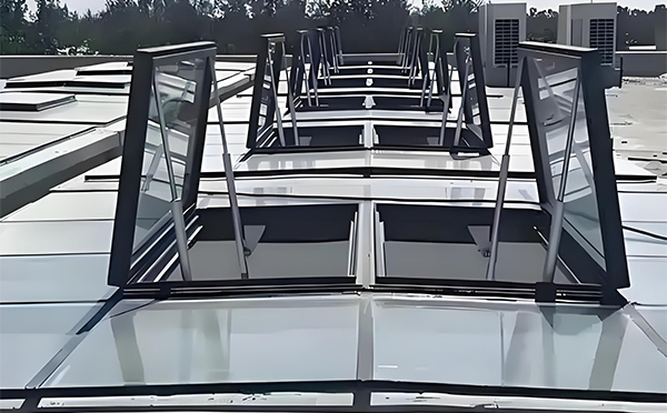 七里河排烟窗 七里河排烟窗