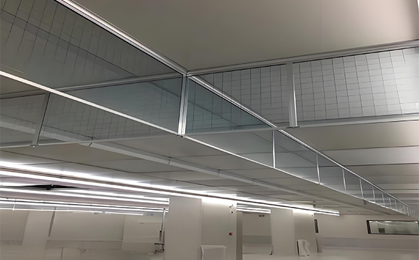 七里河玻璃挡烟垂壁