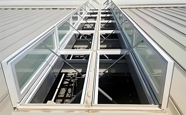 七里河排烟天窗