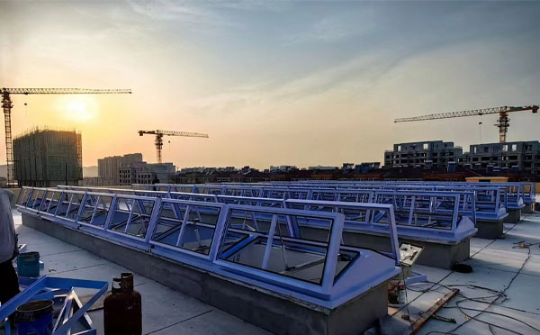 消防七里河排烟窗工作原理