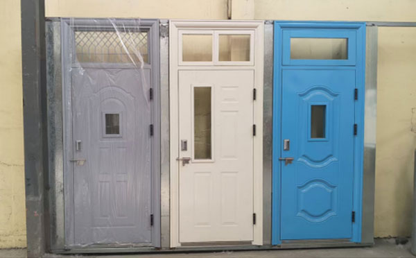 七里河学校教室门