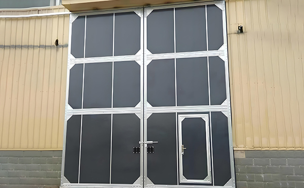 厂房七里河工业门选择与维护全解析：提升效率与安全的关键要素