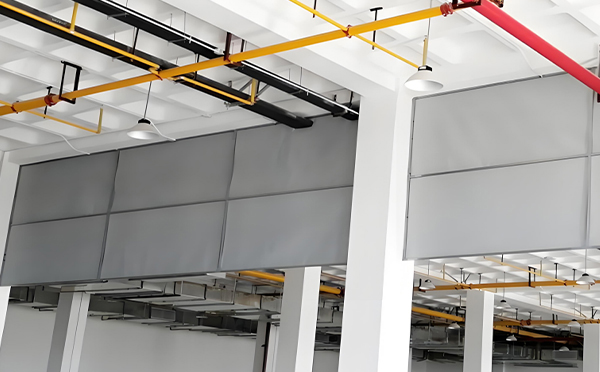 商场防烟分区常闭节点：七里河挡烟垂壁高度与控制器接线图解