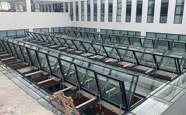 百安科技有限公司近期七里河排烟窗项目案例分享 百安科技有限公司近期七里河排烟窗项目案例分享