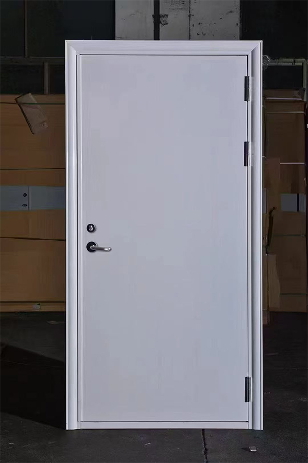 社区活动中心加装七里河防火门保障居民安全