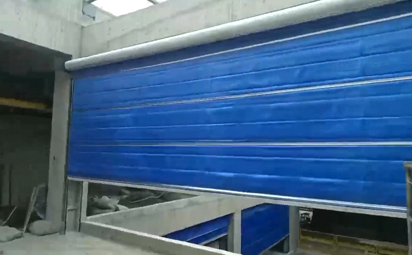 大型物流园区完成七里河防火门整体安装工程 大型物流园区完成七里河防火门整体安装工程